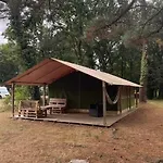 营地 Zecamping 3 Etoiles - Piscine Chauffee Et Club Enfant Guéméné-Penfao