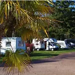 Zecamping 3 Etoiles - Piscine Chauffee Et Club Enfant * Guéméné-Penfao