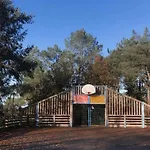 Zecamping 3 Etoiles - Piscine Chauffee Et Club Enfant 营地 *