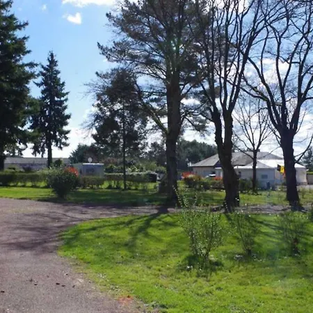 Campsite 3 Etoiles - Piscine - Eebebg Guemene-Penfao