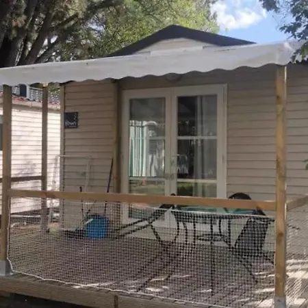 3 Etoiles - Piscine - Eebebg *