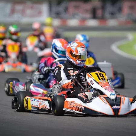 3 Etoiles - Piscine - Eebebg Guéméné-Penfao