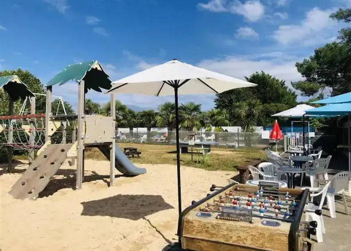 3 étoiles - Piscine - Eebebg Camping