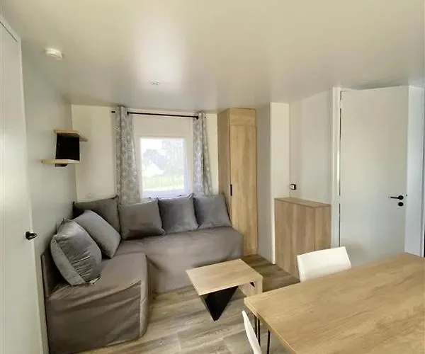 3 étoiles - Piscine - Eebebg