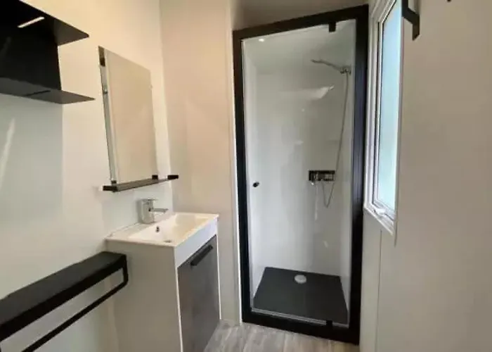 3 étoiles - Piscine - Eebebg *