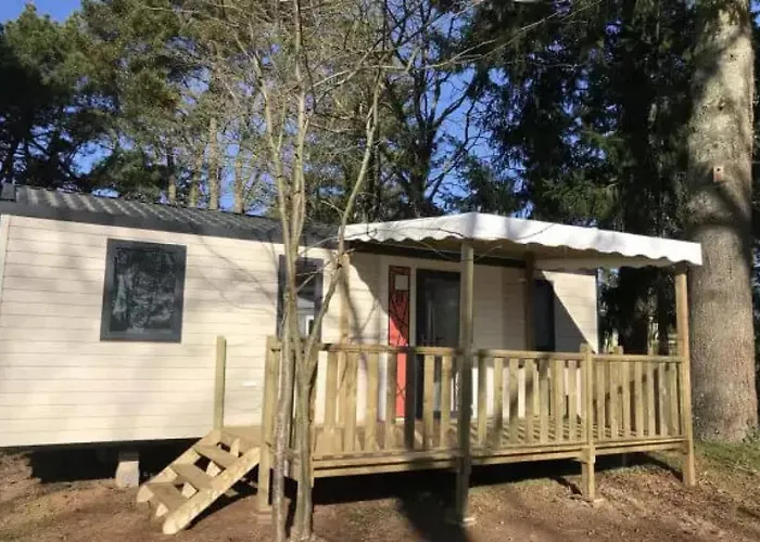 3 étoiles - Piscine - Eebebg Camping