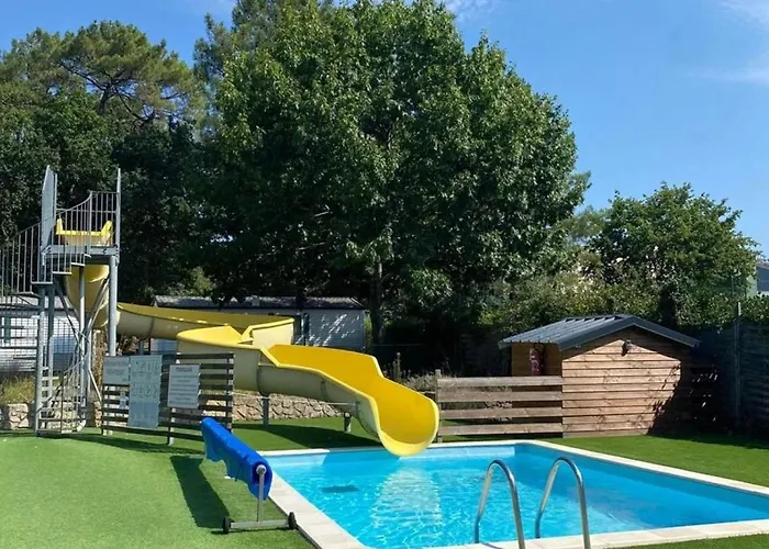 3 étoiles - Piscine - Eebebg Camping
