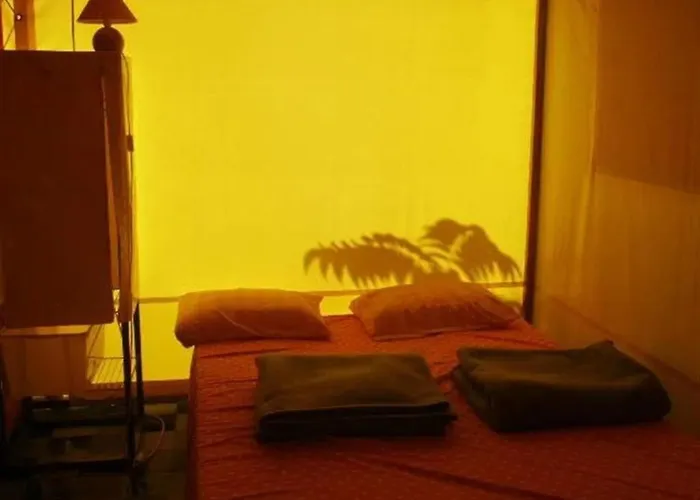 3 étoiles - Piscine - Eebebg