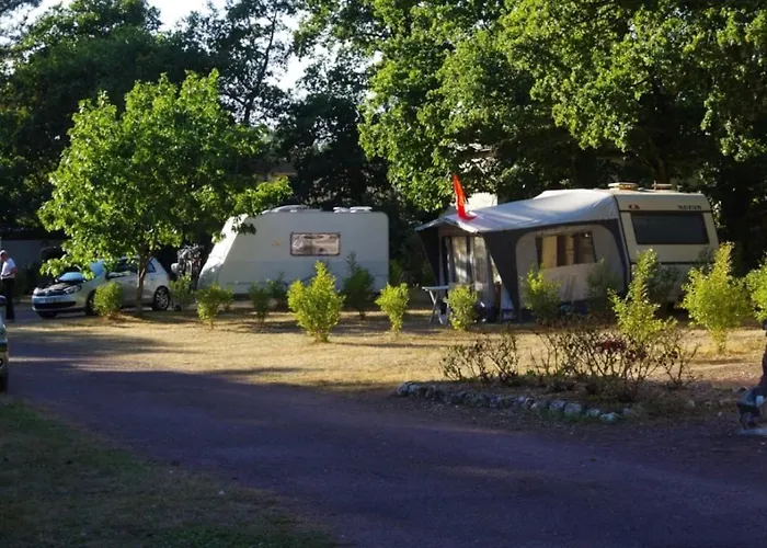 Campsite Zecamping 3 Chiens Acceptes Club Enfant Piscine Chauffee Guemene-Penfao