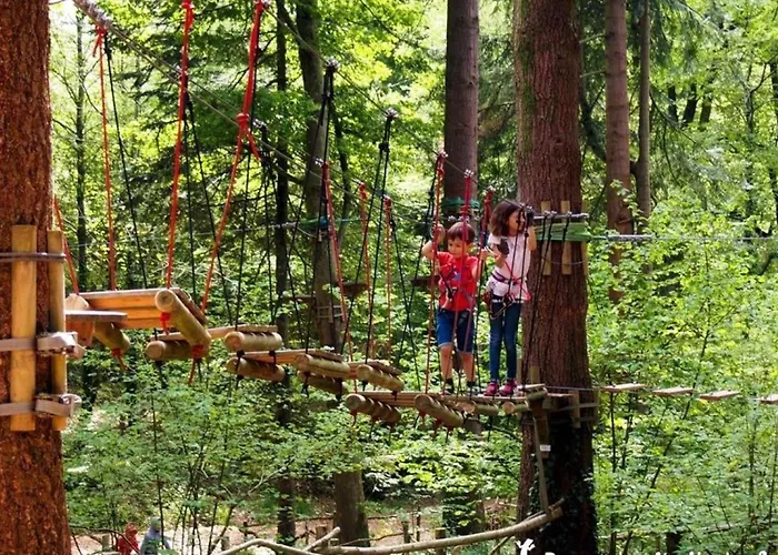 Camping 3 étoiles - Piscine - Eebebg Guéméné-Penfao